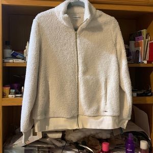 Great condition worn maybe once (I think not at all) Calvin Klein Sherpa jacket